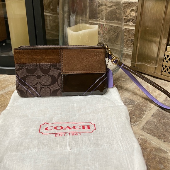 Coach Handbags - COACH Wristlet Wallet Vintage Y2K